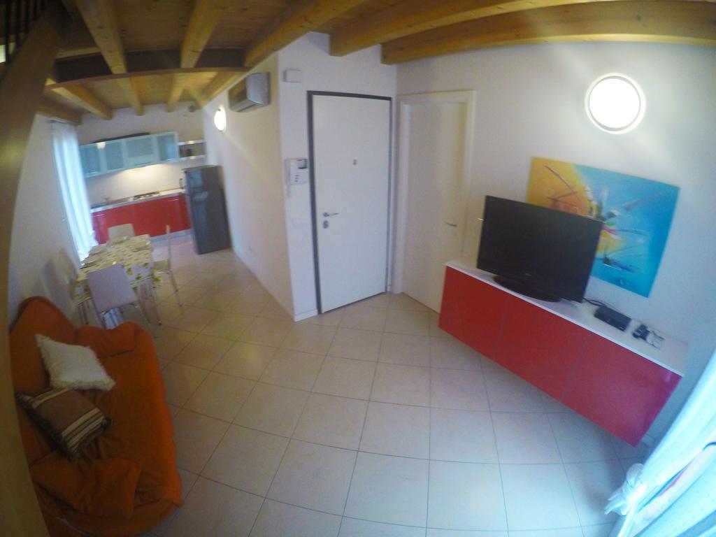 Residence Al Mare - Agenzia Cocal Caorle Ruang foto