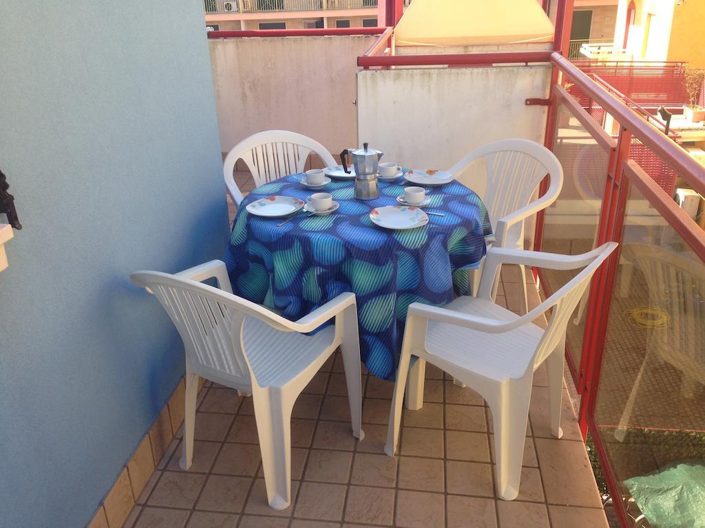 Residence Al Mare - Agenzia Cocal Caorle Ruang foto